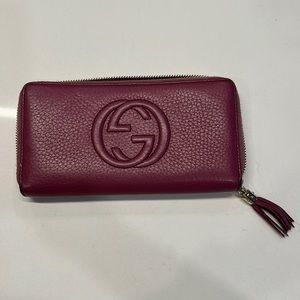 Gucci Pink Zip Wallet